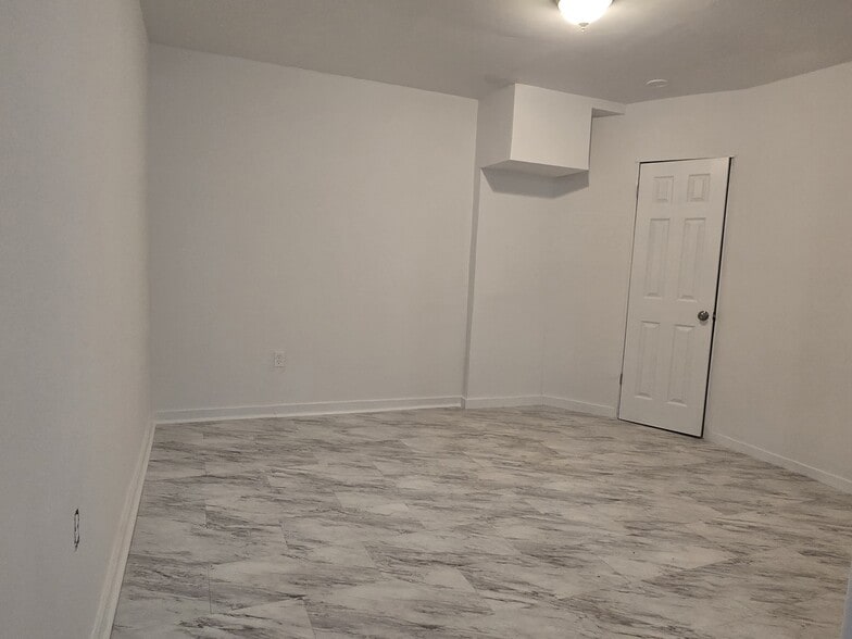 More Photos Of 232 Stuyvesant Ave, Lyndhurst Storefront Retail Residential For Sale