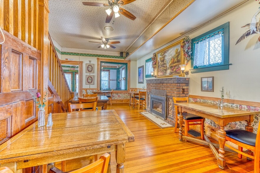 More Photos Of 512 Royal Gorge Blvd, Canon City Restaurant For Sale