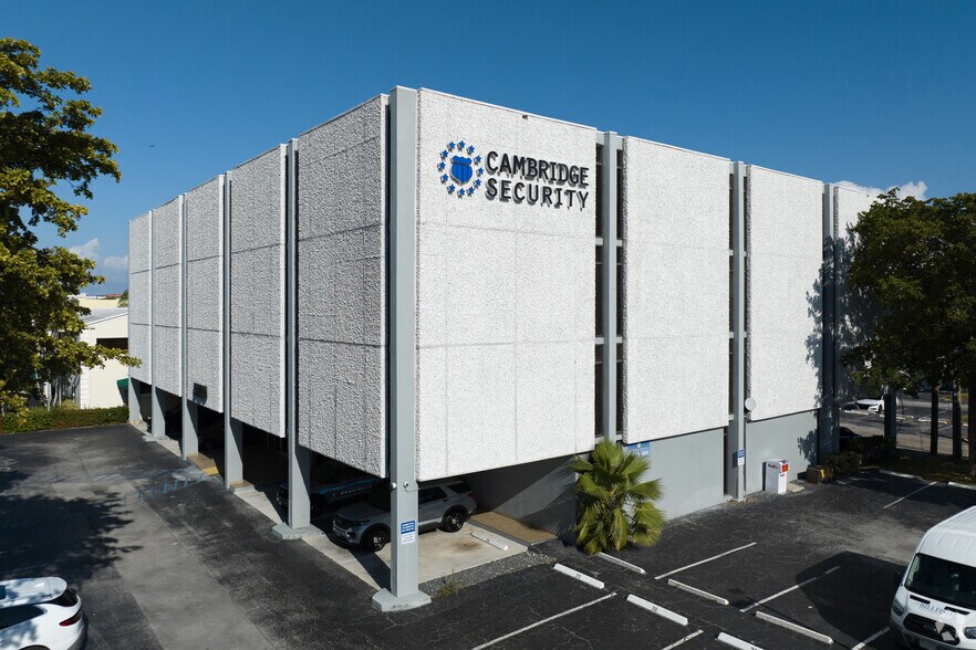 More Photos Of 5100 N Federal Hwy, Fort Lauderdale Office For Sale