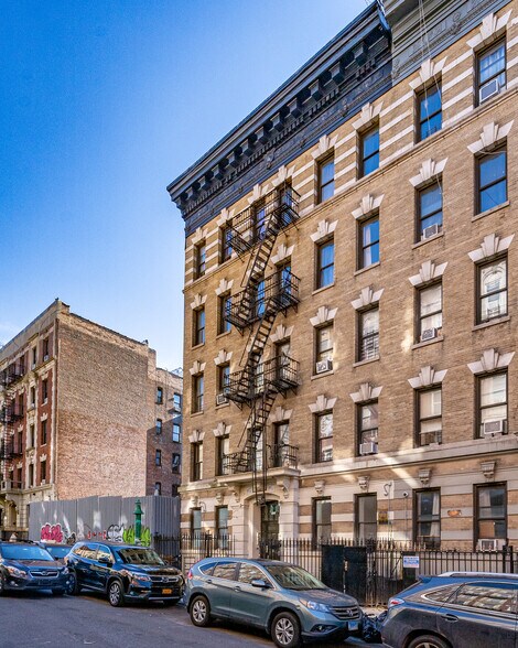 More Photos Of 542 W 147th St, New York Multifamily For Sale