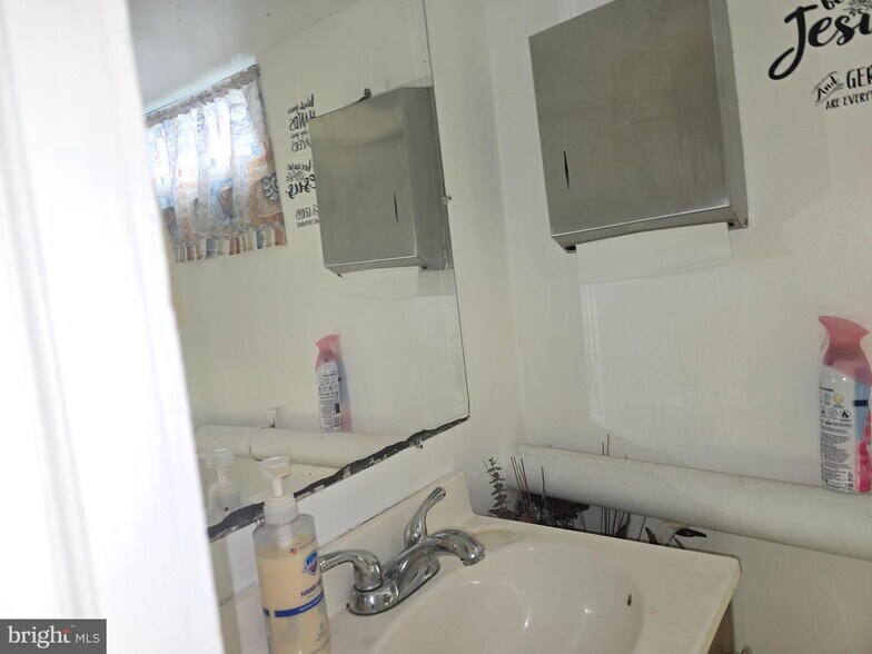 More Photos Of , Baltimore Unknown For Sale