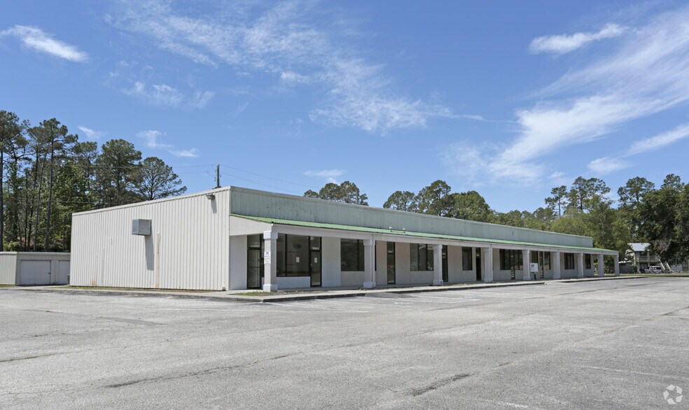 Primary Photo Of 1000 E King Ave, Kingsland Unknown For Lease