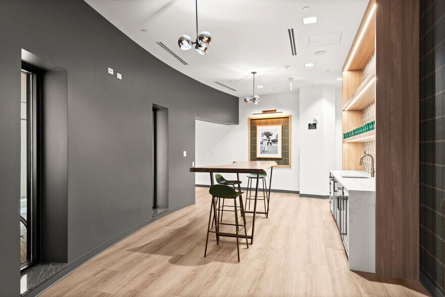 More Photos Of 5251 Dtc Pky, Greenwood Village Office For Lease