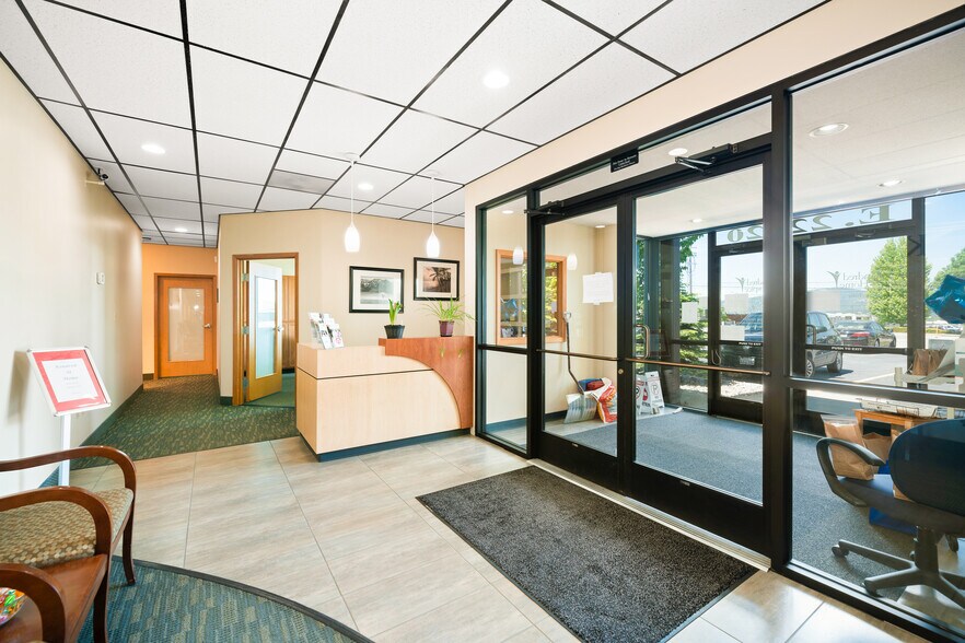 More Photos Of 22820 E Appleway Ave, Liberty Lake Office For Sale