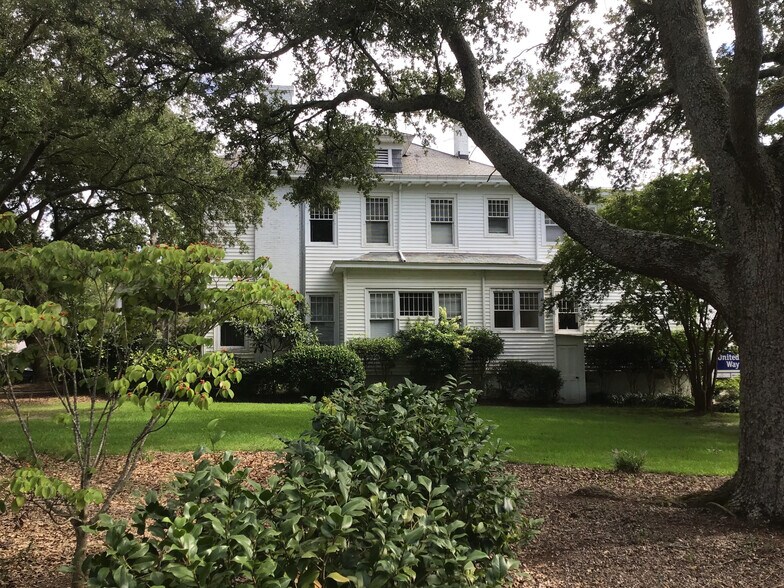 More Photos Of 509 Nash St W, Wilson Loft Creative Space For Sale