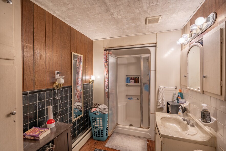 More Photos Of 447-449 NY-31, Bridgeport Apartments For Sale