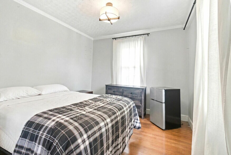 More Photos Of 2715 Sullins St, Knoxville Apartments For Sale