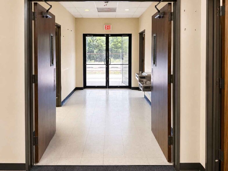 More Photos Of 3917 Wipprecht St, Houston Religious Facility For Sale
