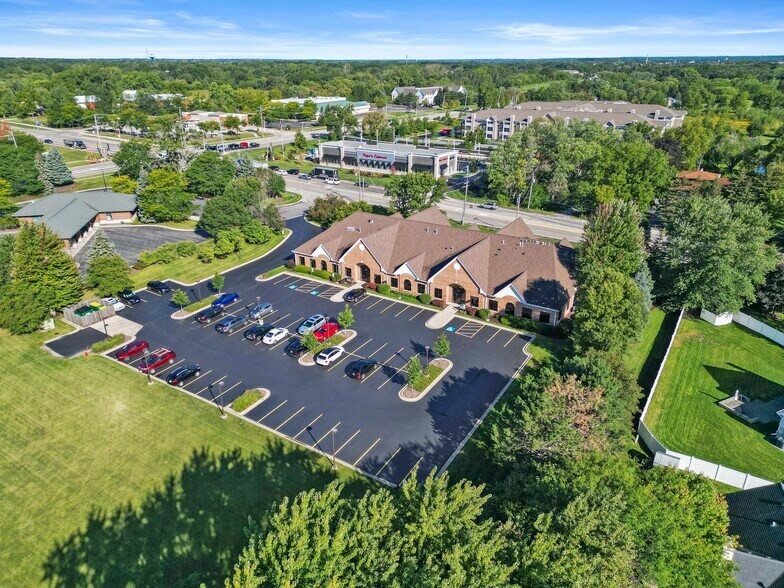 More Photos Of 6475 Washington St, Gurnee Office For Sale