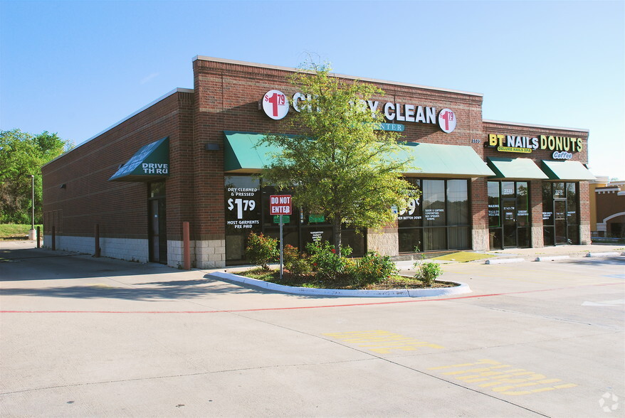 Primary Photo Of 2520 NE Green Oaks Blvd, Arlington Freestanding For Lease