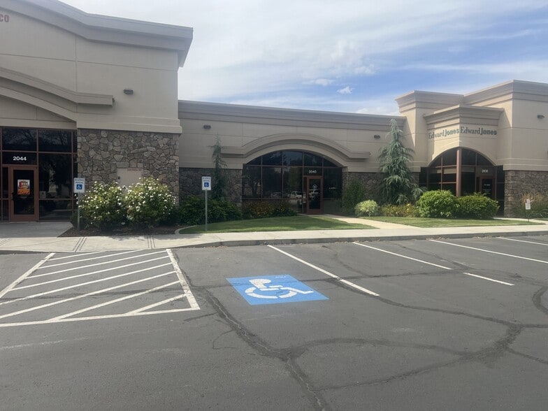 Primary Photo Of 2000-2090 S Eagle Rd, Meridian Office For Sale