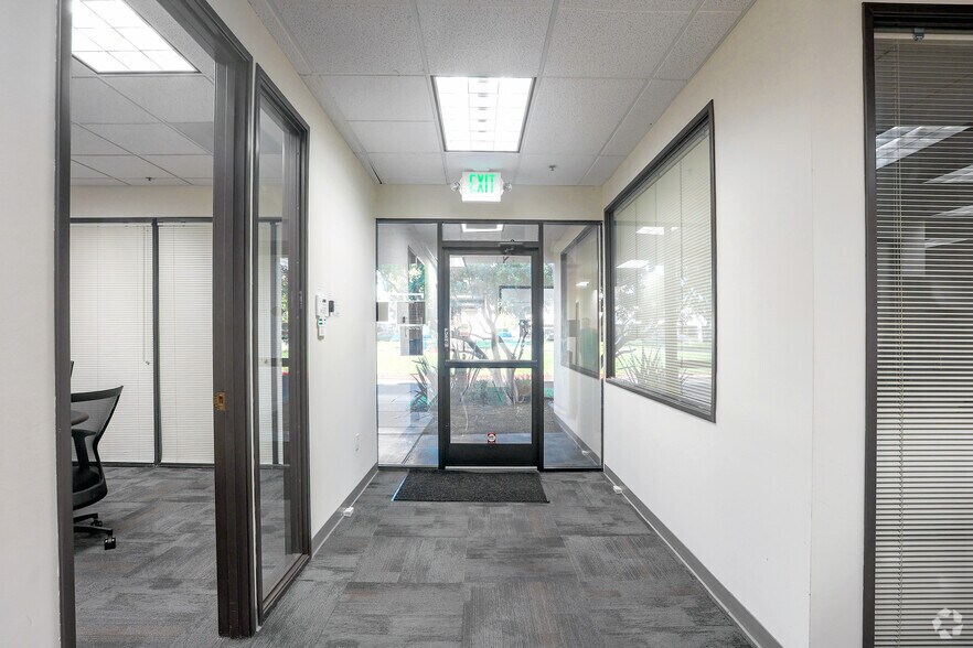 More Photos Of 2150 John Glenn Dr, Concord Telecom Hotel Data Hosting For Lease