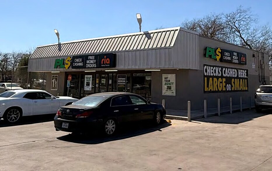 More Photos Of 1119 S WW White Rd, San Antonio Freestanding For Sale