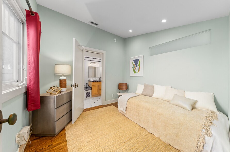 More Photos Of 607 Ashland, Santa Monica Multifamily For Sale