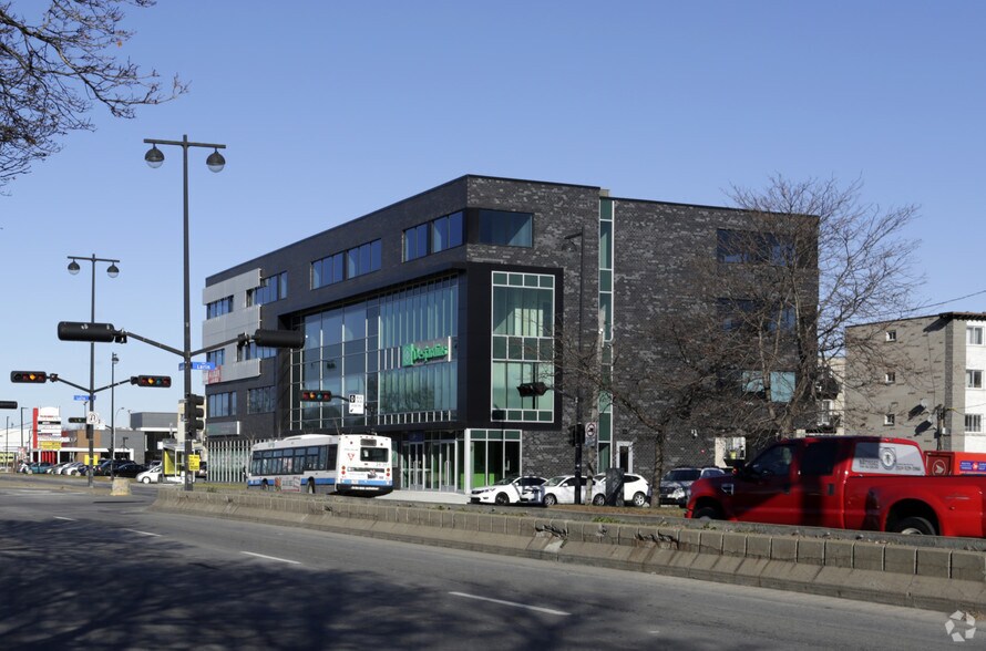 More Photos Of 10205 Boul Pie-IX, Montréal Office For Lease