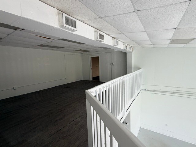 More Photos Of 1725 S Nova Rd, Daytona Beach Warehouse For Sale