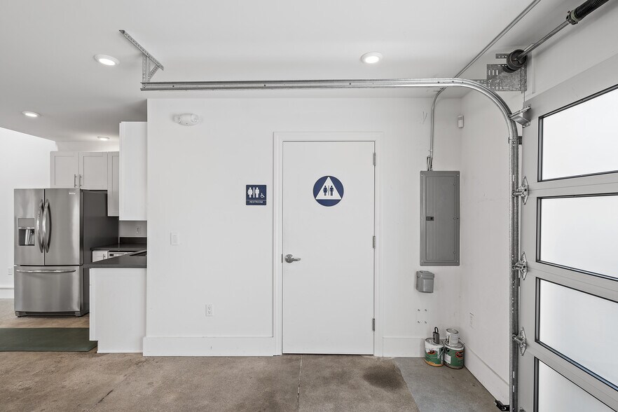 More Photos Of 629-639 S B St, San Mateo Storefront For Lease