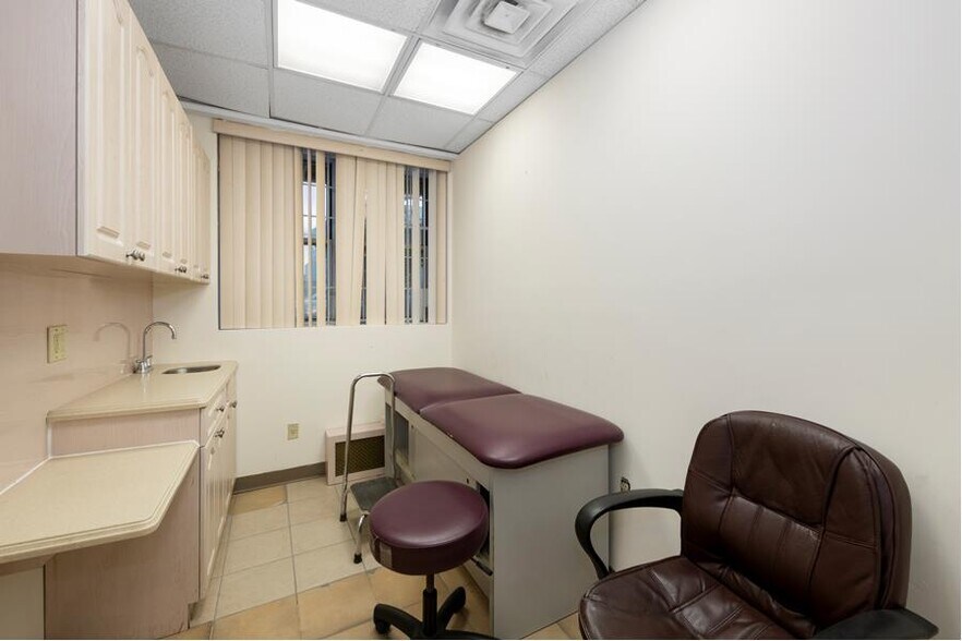 More Photos Of 1502 Voorhies Ave, Brooklyn Apartments For Lease