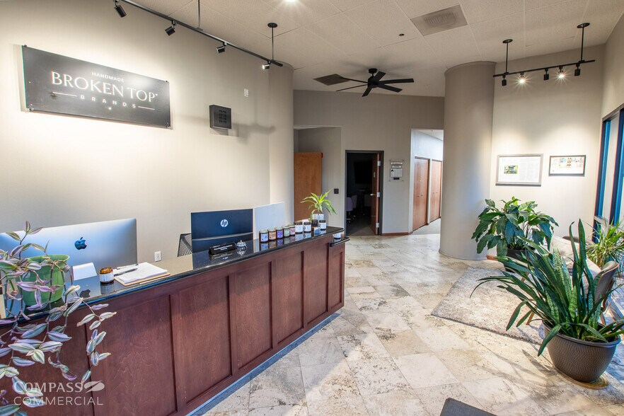 More Photos Of 2491 NE Twin Knolls Dr, Bend Light Manufacturing For Lease