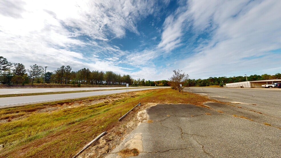 More Photos Of 11708 GA Highway 24 W, Sandersville Warehouse For Sale
