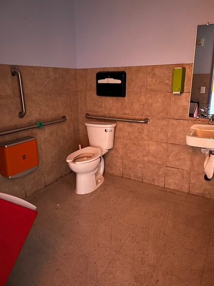 More Photos Of 790 Coronado Center Dr, Henderson Unknown For Lease