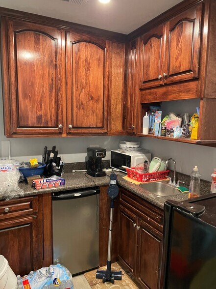 More Photos Of 3351 N Monroe St, Tallahassee Office For Sale