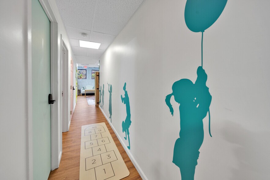 More Photos Of 1321 Rockville Pike, Rockville Freestanding For Lease