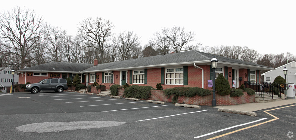 Primary Photo Of 19 N County Line Rd, Jackson Coworking Space