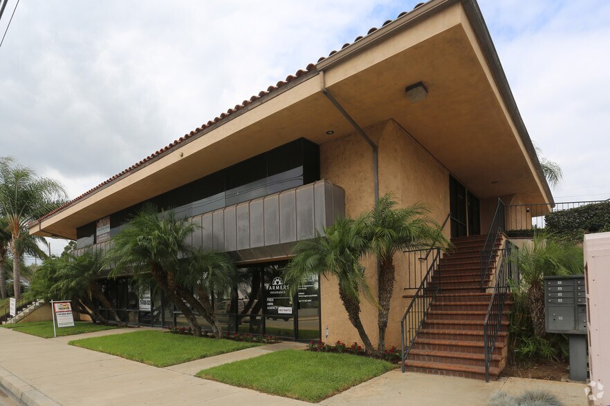 More Photos Of 1107 E Lincoln Ave, Orange Office For Lease