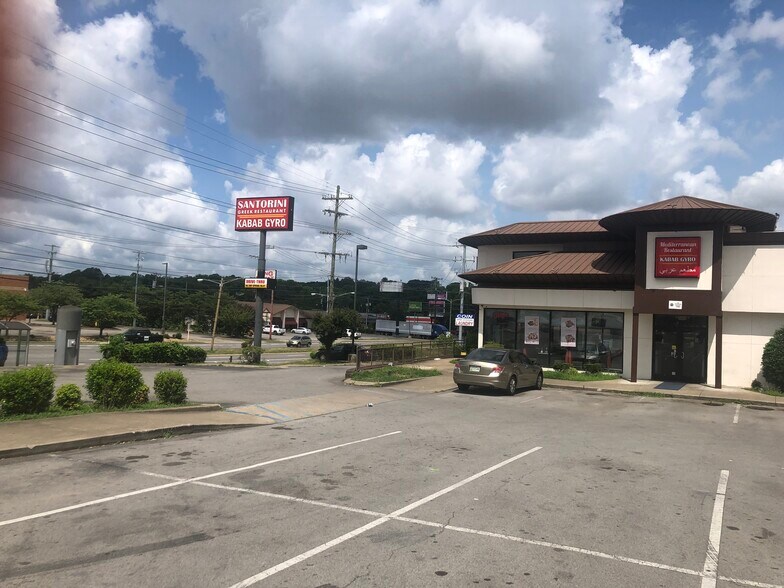 More Photos Of 1084 Murfreesboro Pike, Nashville General Retail For Sale