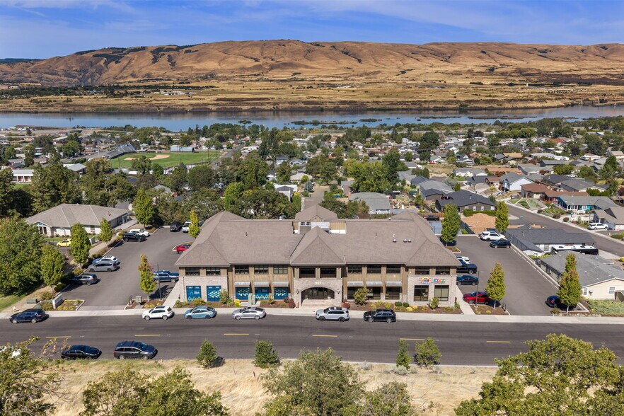 More Photos Of 1935 E 19th St, The Dalles Medical For Lease