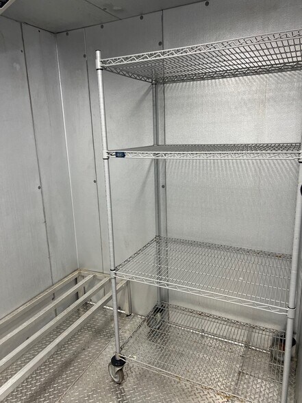 More Photos Of 10811 NE 23rd St, Spencer Restaurant For Lease