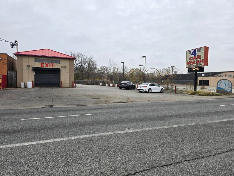 More Photos Of 340 W Sibley Blvd, Dolton Carwash For Sale