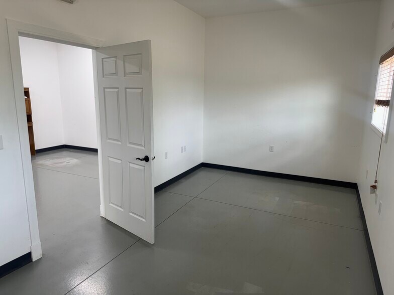 More Photos Of 3978 State Road 21, Oshkosh General Retail For Lease