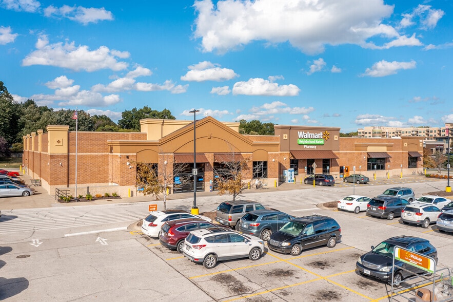 More Photos Of 9000-9078 Metcalf Ave, Overland Park Unknown For Lease