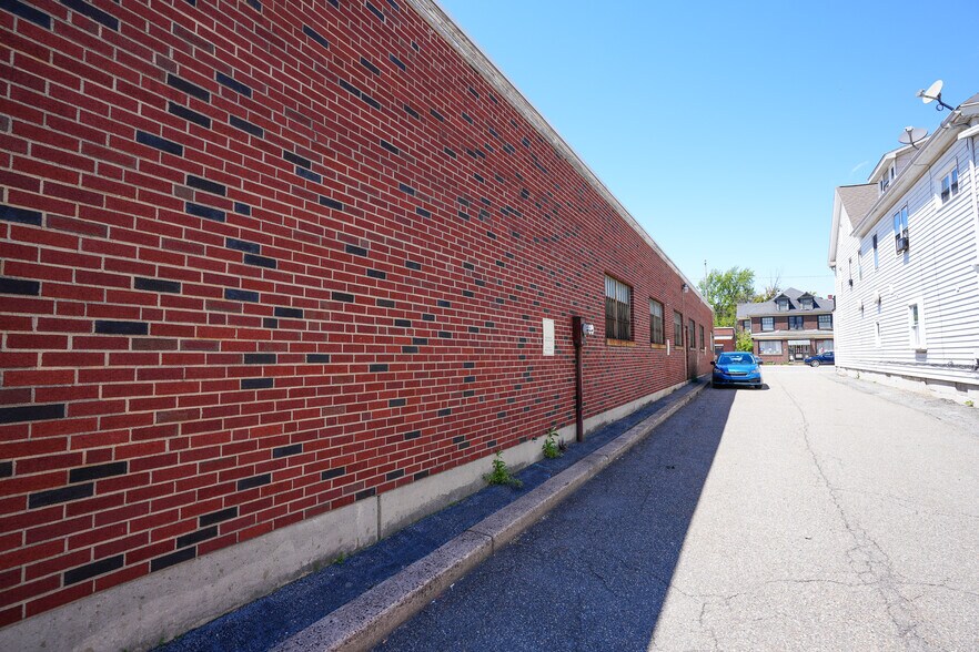 More Photos Of 418 Delaware Ave, Palmerton Storefront For Sale