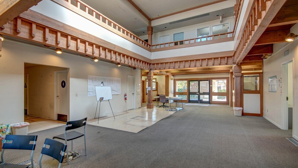 More Photos Of 915 Diablo Ave, Novato Office For Sale