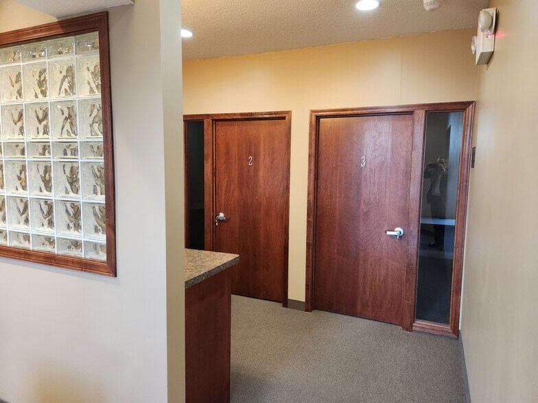 More Photos Of 3352 Sherman Ct, Eagan Medical For Sale