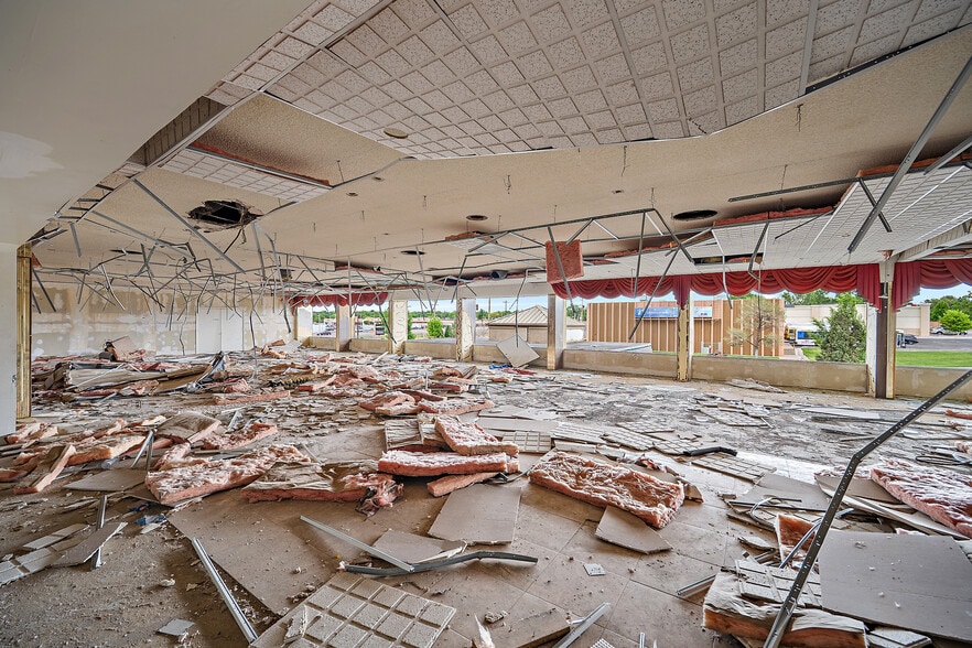 More Photos Of 2001 N Hudson Ave, Pueblo Hotel For Sale