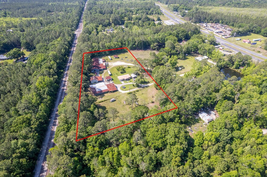More Photos Of 2856 NE 187th St, Starke Manufacturing For Sale