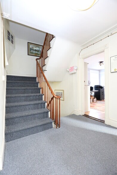 More Photos Of 43355 NY-28 Rt, Arkville Office Residential For Sale
