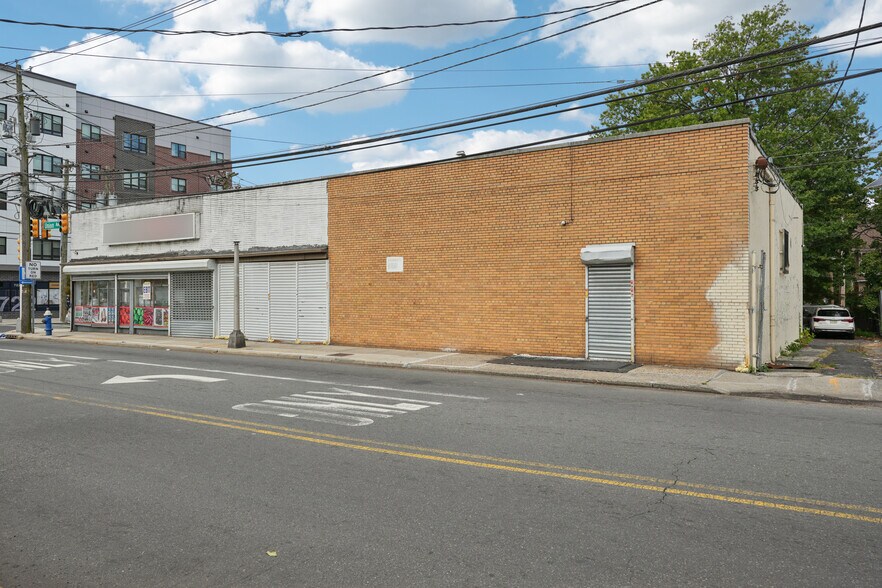More Photos Of 721-731 Chancellor ave, Irvington Storefront For Sale