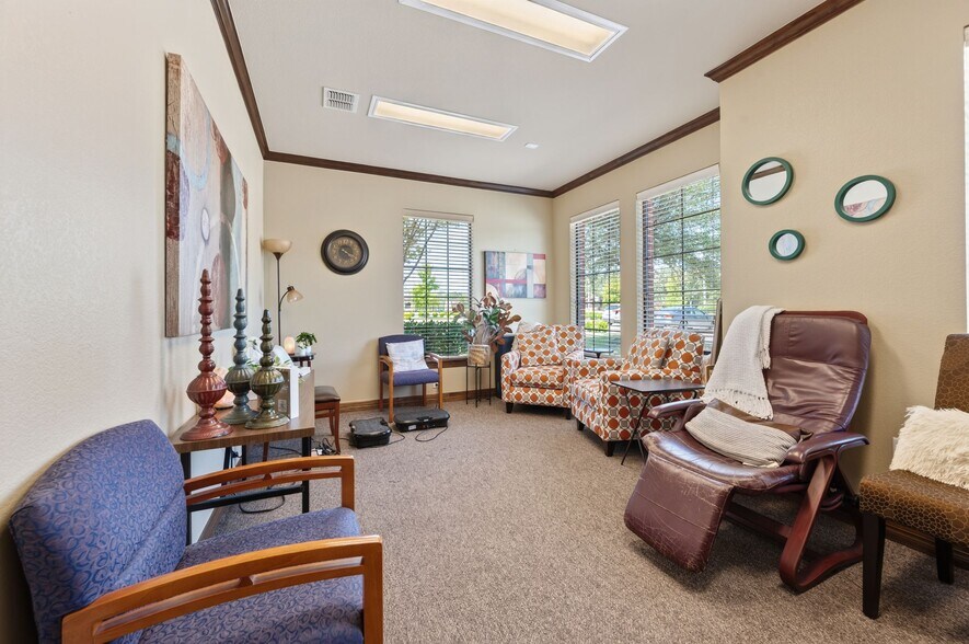 More Photos Of 1117 Glade Rd, Colleyville Medical For Sale