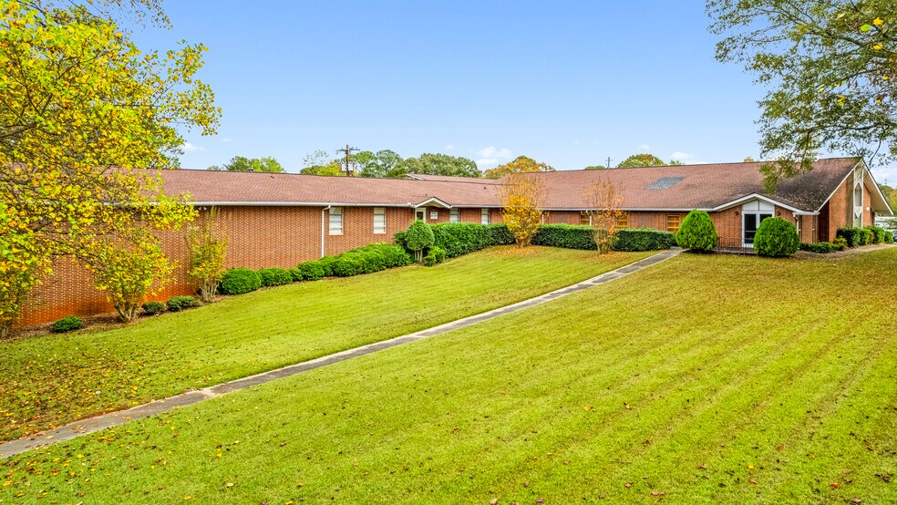 More Photos Of 4528 Rockbridge Rd, Stone Mountain Religious Facility For Sale