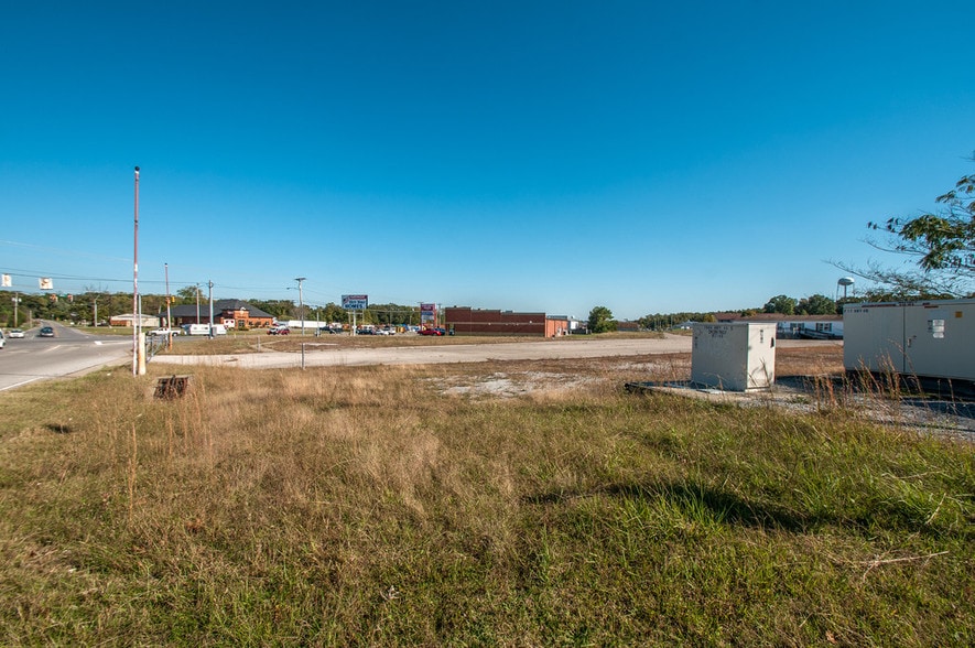 More Photos Of 1900 Highway 46 S, Dickson Land For Sale
