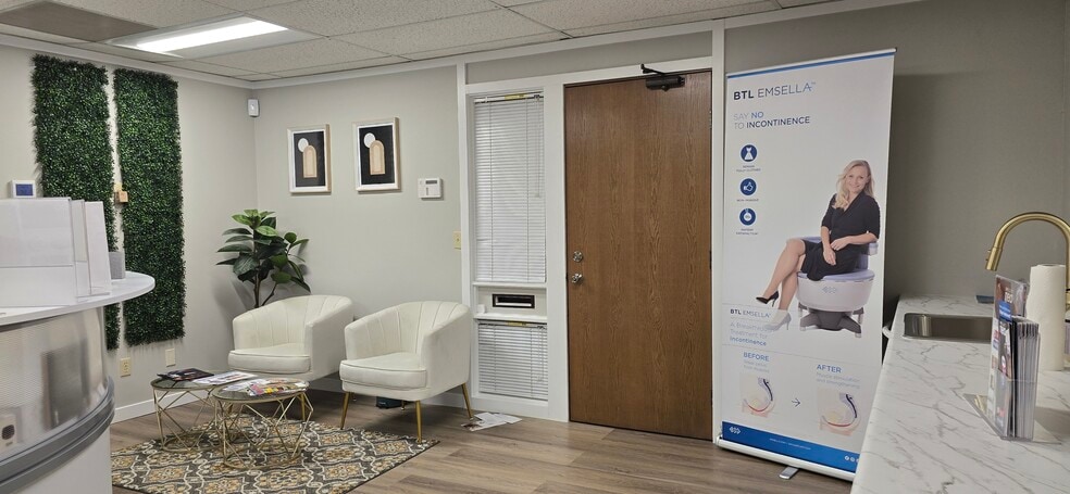 More Photos Of 9 Lake Bellevue Dr, Bellevue Office For Sale