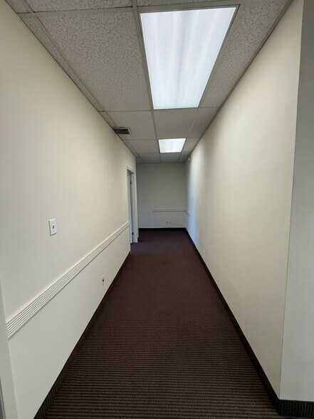 More Photos Of 175-55-175-61 Hillside Ave, Jamaica Office For Lease