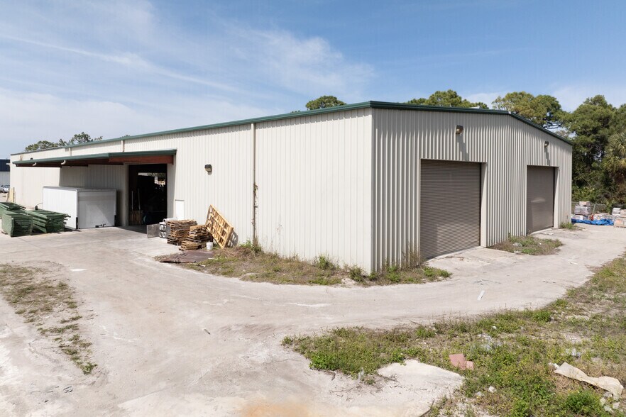 More Photos Of 17061 Alico Center Rd, Fort Myers Unknown For Lease