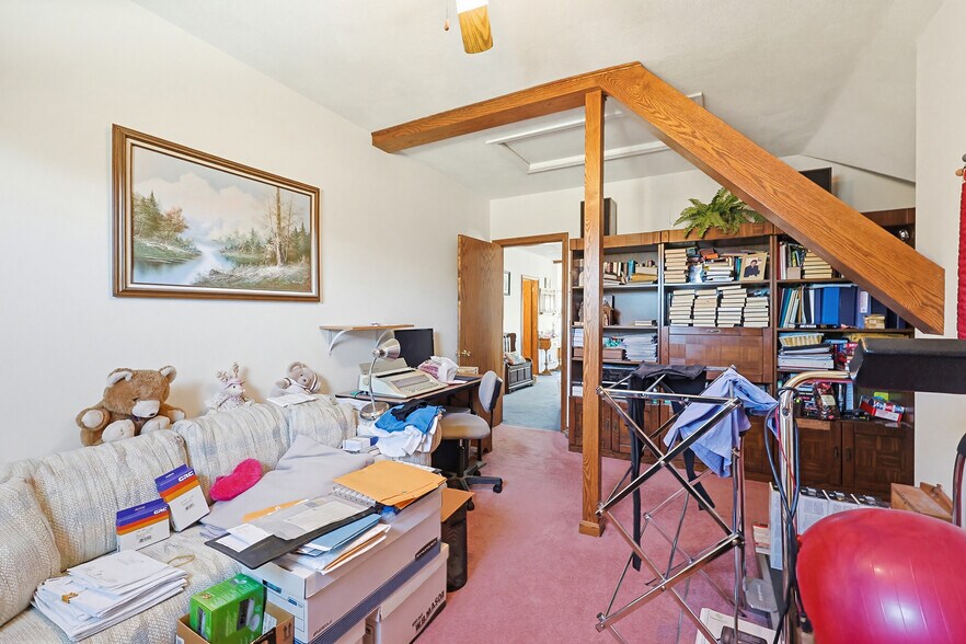 More Photos Of 1501 Lonsdale Ave, Lincoln General Retail For Sale