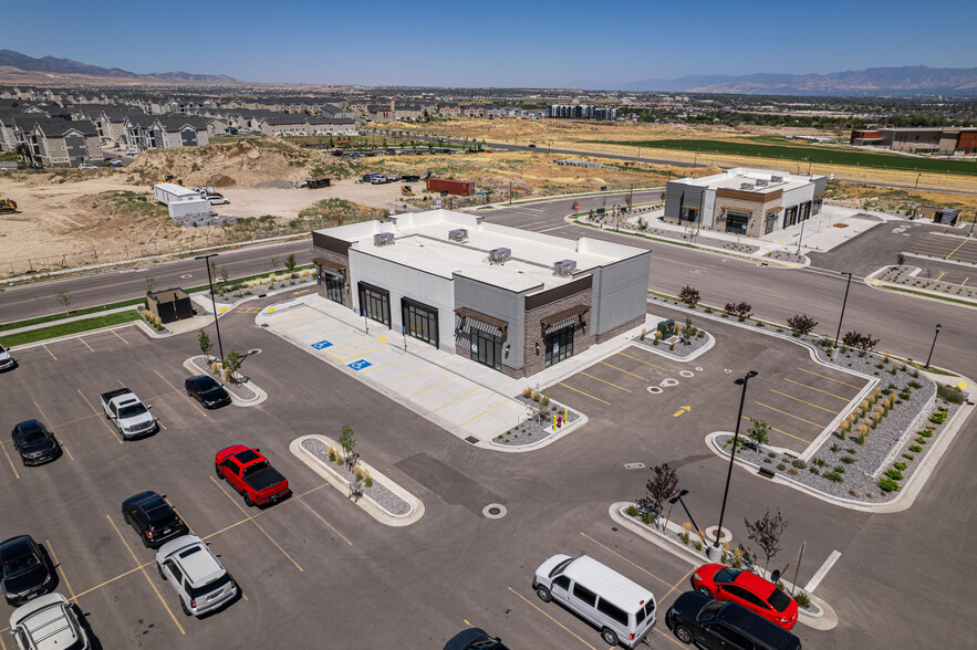 Primary Photo Of 4002 Real Vista dr, Herriman Health Club For Lease